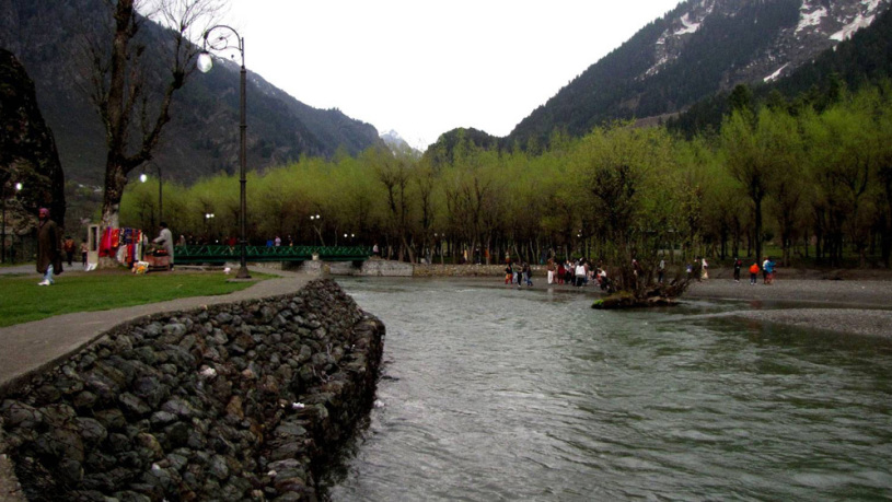 1416394482_Betaab-valley,-pahalgam