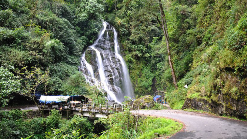 Khangchendzonga-falls-Pelling